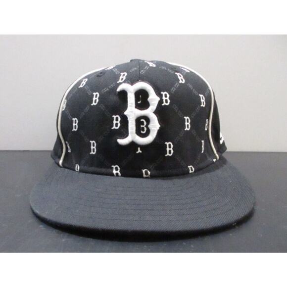 Boston Red Sox New Era 59Fifty Official On Field Cap Fitted Hat Size 7 1/8 - Picture 1 of 10
